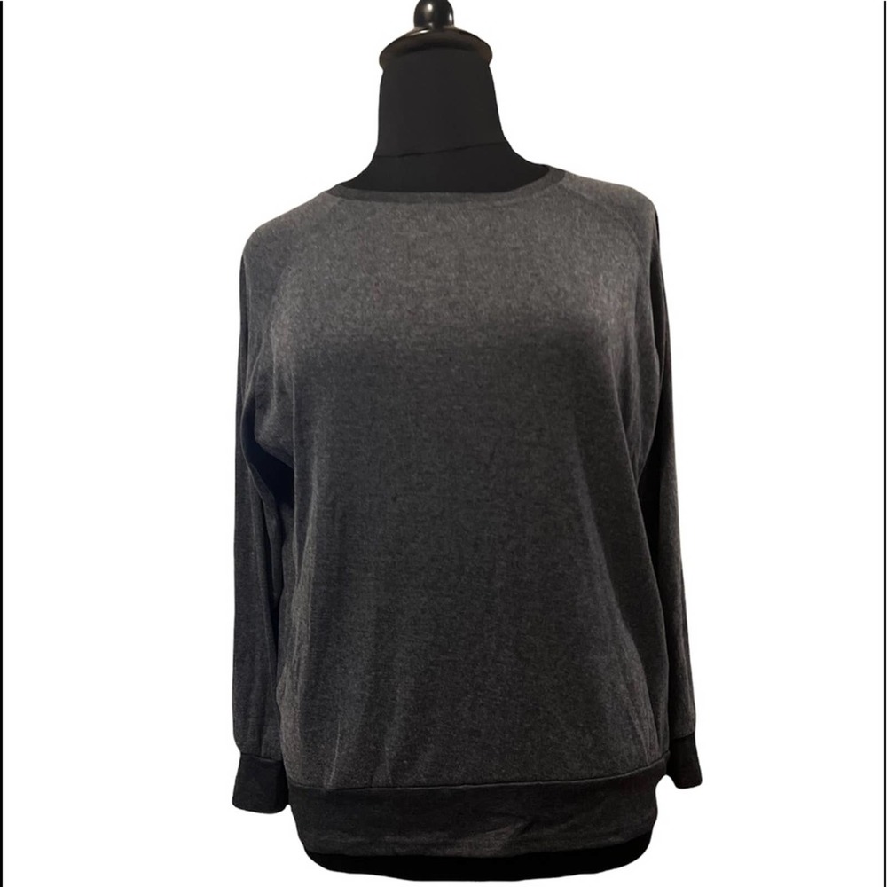 💰 Women’s Plus Size Sweatshirt